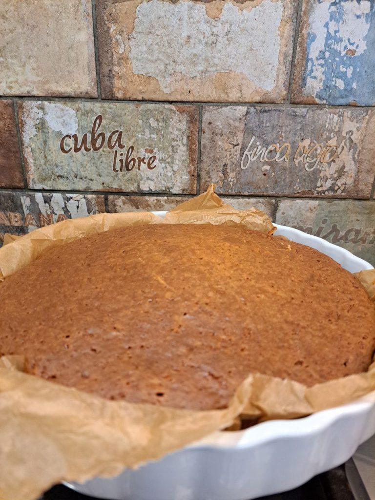 Torta fatta in casa con farina senza glutine