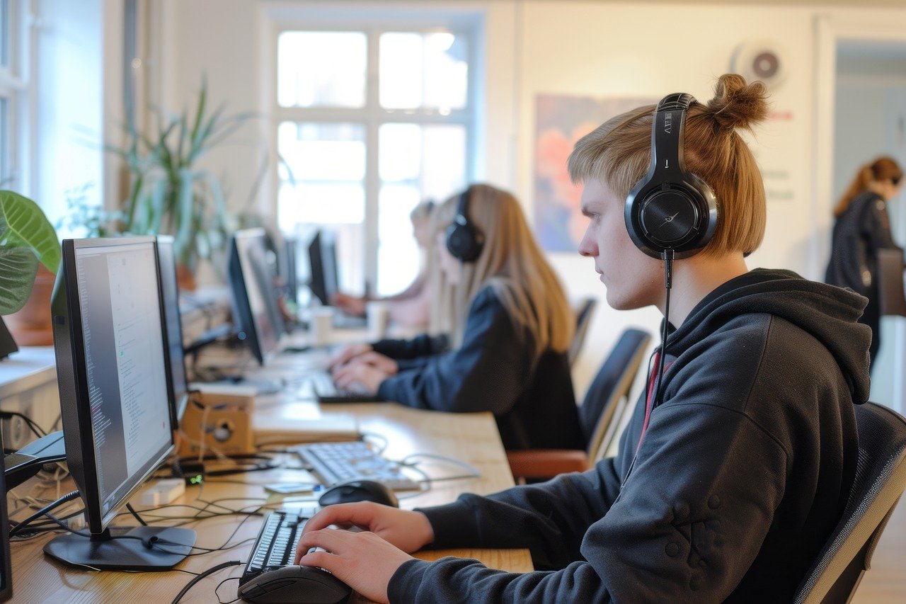 man, work, office-8577390.jpg